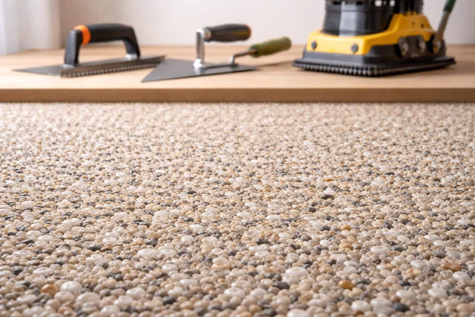 découvrez les meilleurs matériaux et techniques pour réussir votre moquette de pierre, alliant durabilité, esthétique et confort.